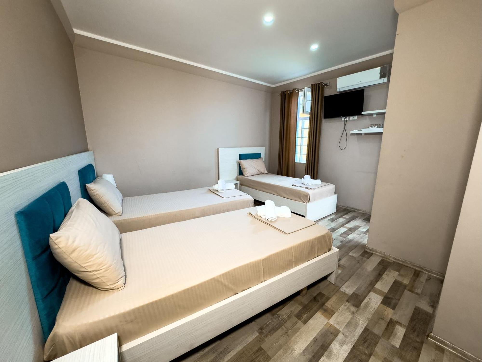 Shkodra Budget Hotel Екстер'єр фото